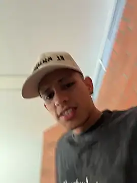 HarryGaze online show from April 7, 3:58 pm