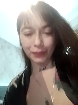 luna scarlette online show from April 1, 3:29 am