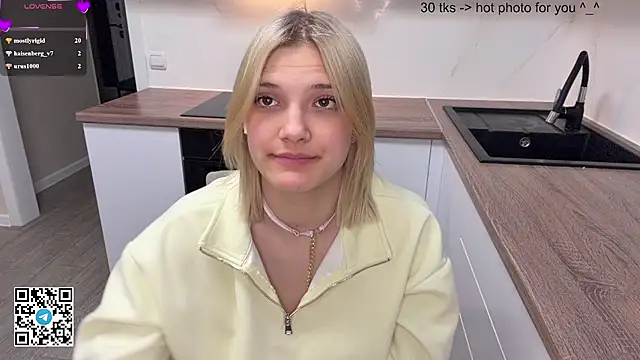 Carolini i online show from May 8, 5:49 pm