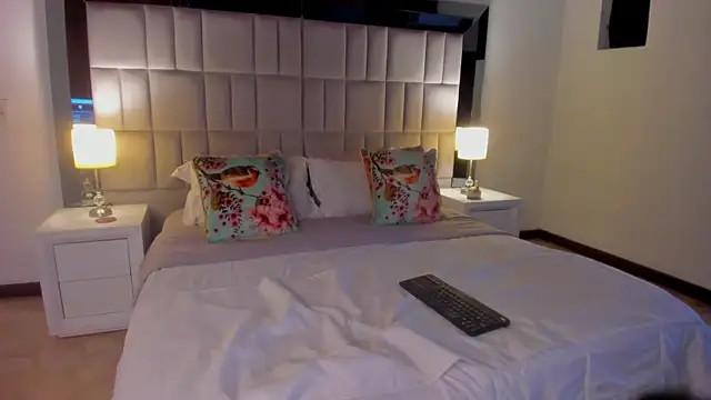 Tiffanyy Lam online show from March 25, 10:12 pm