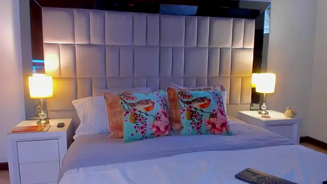 Tiffanyy Lam online show from March 30, 10:09 pm