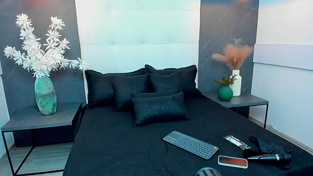 Tiffanyy Lam online show from April 1, 10:07 pm