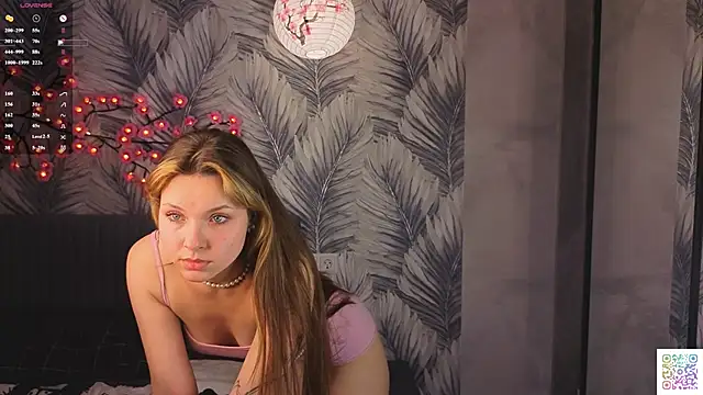HinaVibe online show from May 27, 3:31 pm