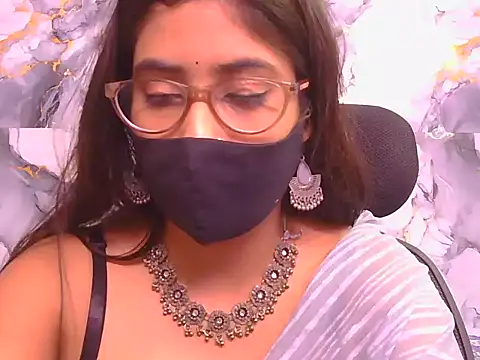 Aayesha-queen online show from May 10, 5:31 am