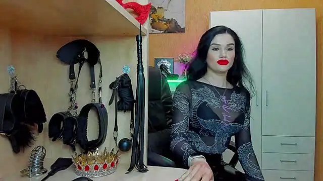 KristiTopxx online show from May 5, 8:12 pm