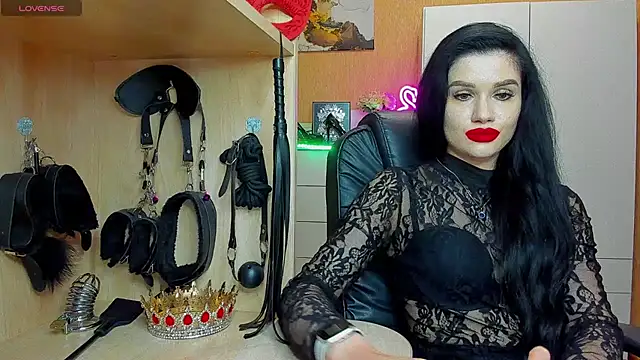 KristiTopxx online show from May 8, 9:27 pm