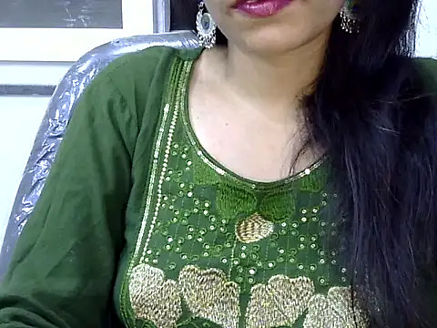 Neha Sharma2 online show from May 7, 2:32 pm