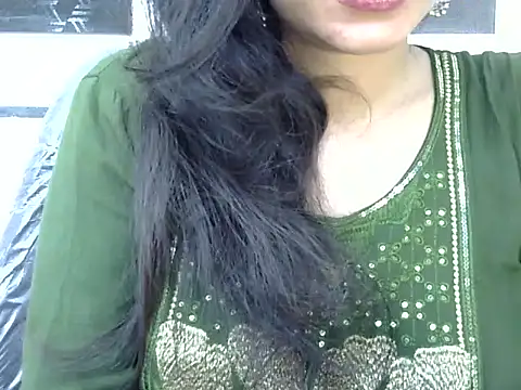 Neha Sharma2 online show from May 19, 1:51 pm