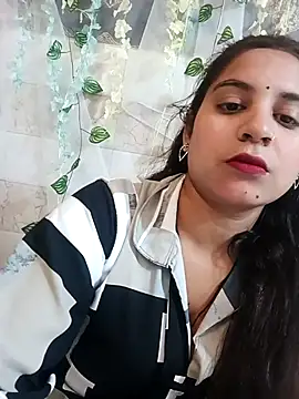 lovely-girl99 online show from April 7, 4:47 am