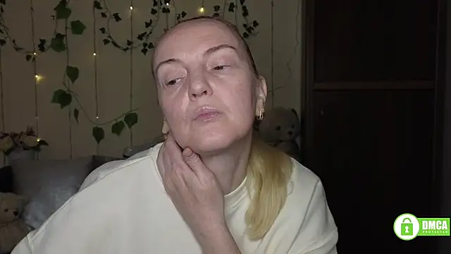 Bella soulmate online show from May 9, 11:45 am