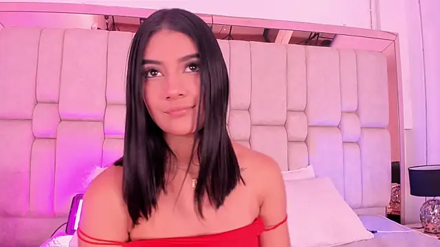 KatherineRuiz  online show from May 11, 12:18 pm