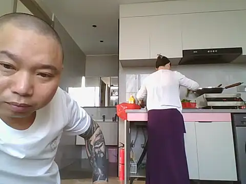 abcd1687 online show from April 9, 8:42 am