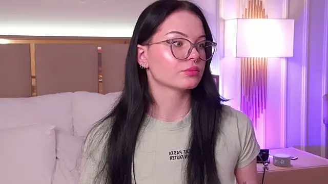 CindyMil online show from May 3, 6:17 am