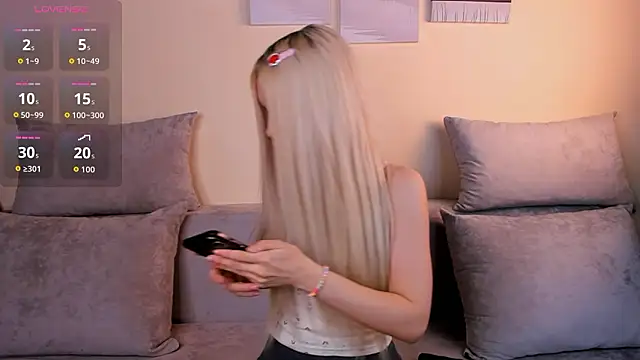 NoirCascade online show from March 17, 5:44 am