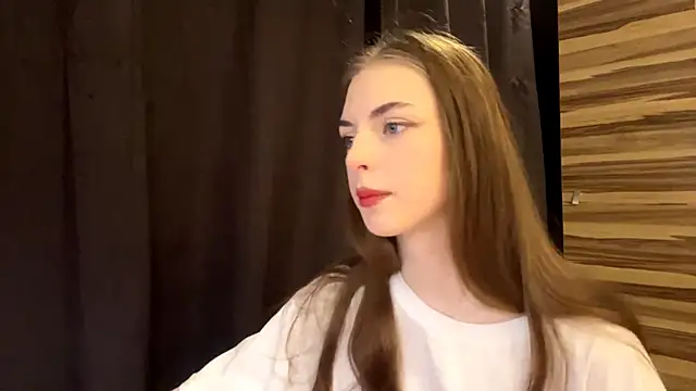 PollyDream online show from April 2, 6:00 am