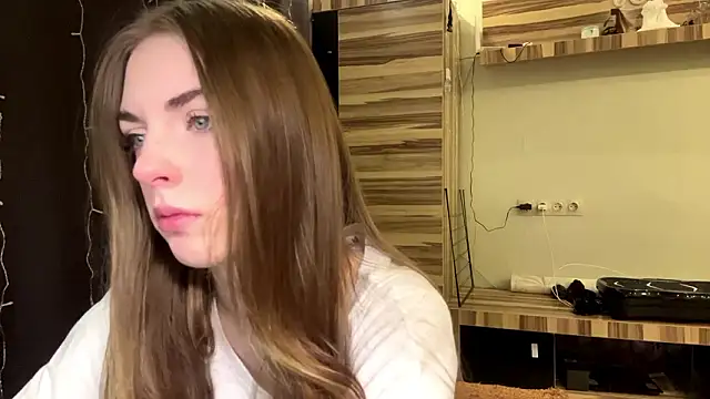 PollyDream online show from March 9, 7:11 am