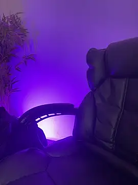 aurora ec online show from April 1, 1:41 pm