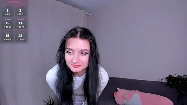 kira montelle online show from March 5, 8:48 pm