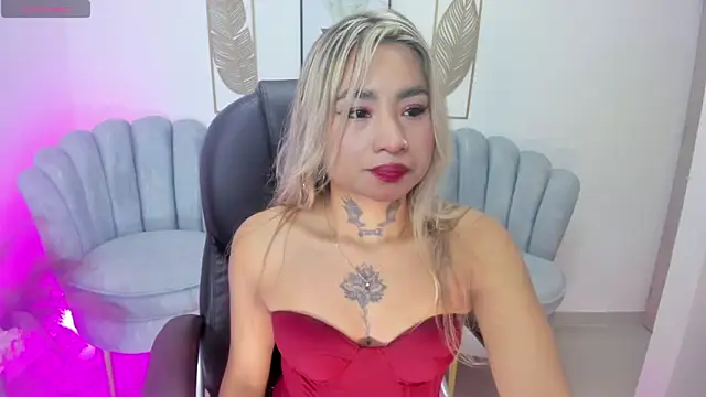 mystic nova  online show from May 19, 11:28 am