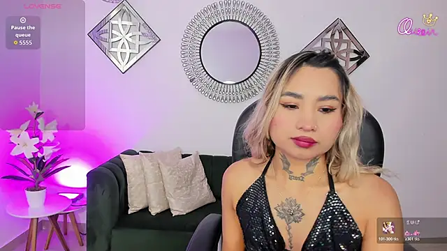 mystic nova  online show from May 5, 11:24 am