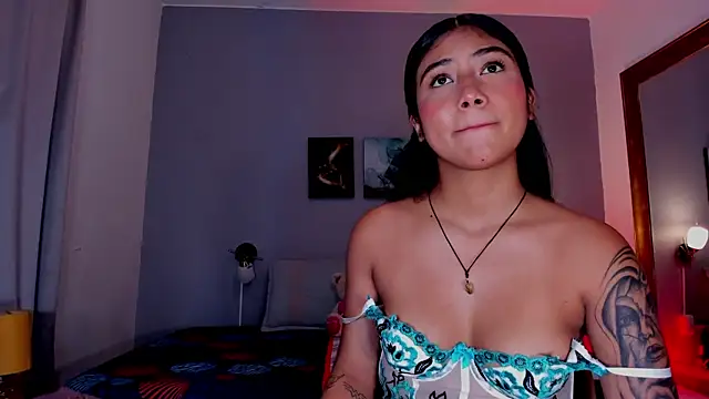 KimTaylorW online show from May 9, 7:38 pm