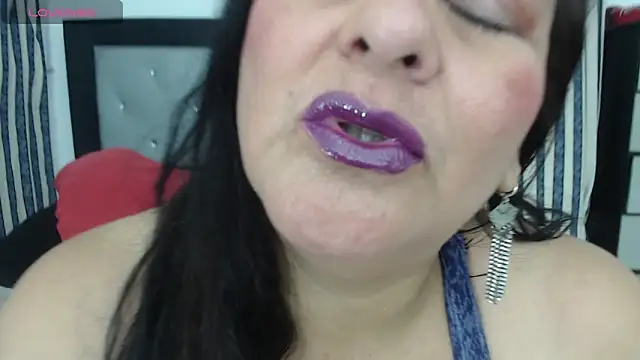 Sharlot curvy online show from May 12, 3:52 pm
