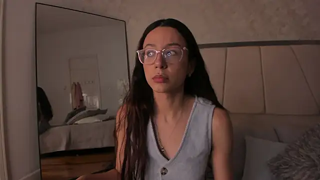 Arii wilde online show from May 23, 12:03 pm