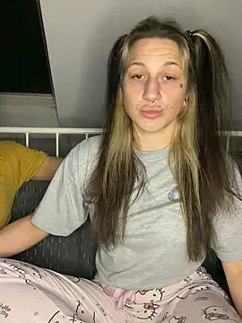 nunezlucx online show from April 10, 12:49 am