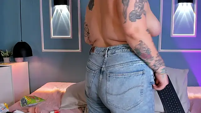 julieta zc online show from March 28, 8:36 am