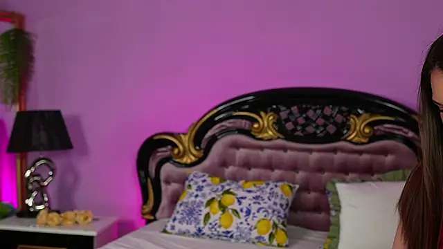 AylaWhisper online show from May 20, 5:21 pm