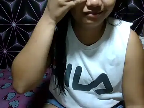 Flowerbebe online show from April 9, 11:59 am