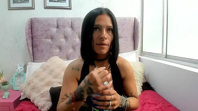 Amelie Blake online show from May 22, 7:23 pm