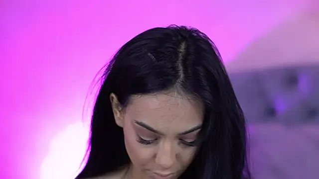 ErinAzzaro online show from June 25, 5:56 am