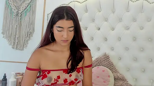 Sara funy online show from May 22, 12:03 pm
