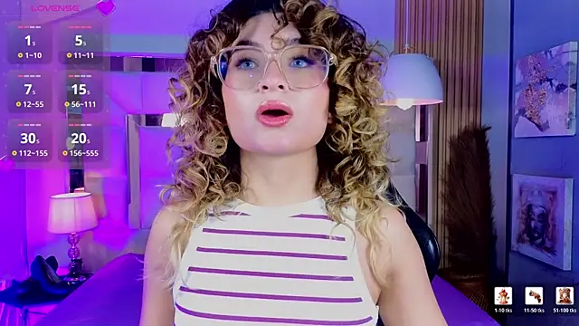 emilyjonesss  online show from May 22, 4:54 am