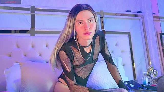 kamilla rossi online show from April 2, 7:33 pm