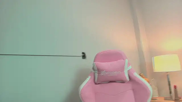 gabyevans4 online show from March 23, 1:50 pm