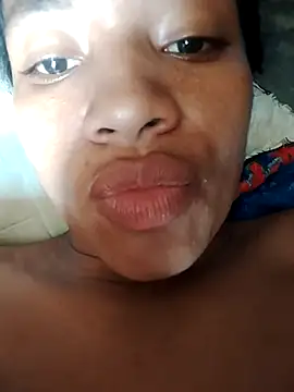 sexyhotbigass online show from May 4, 6:01 pm