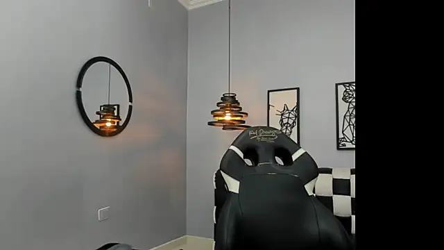 Mia Curvyy online show from March 27, 7:36 pm