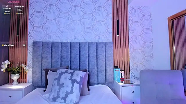 SofiiCruz online show from May 20, 7:33 pm