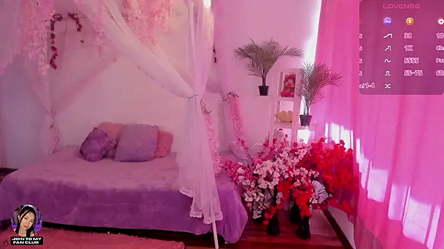 Hanna Naoo online show from March 19, 8:35 pm