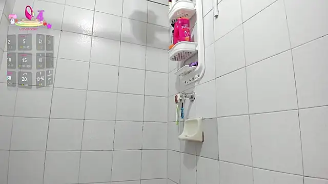 HoneySubmission25 online show from March 22, 11:44 pm