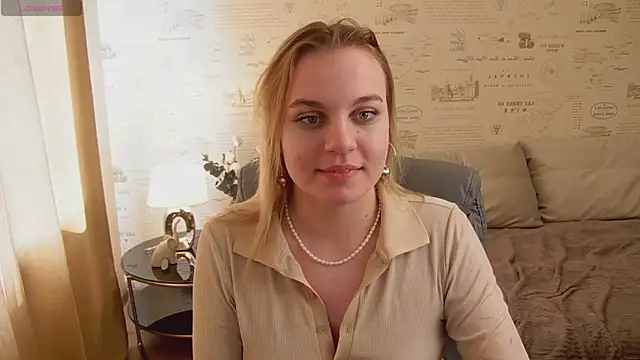 Glow Margo online show from May 18, 3:16 am