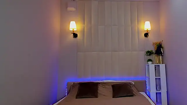 Kiva Rice online show from March 26, 1:41 am