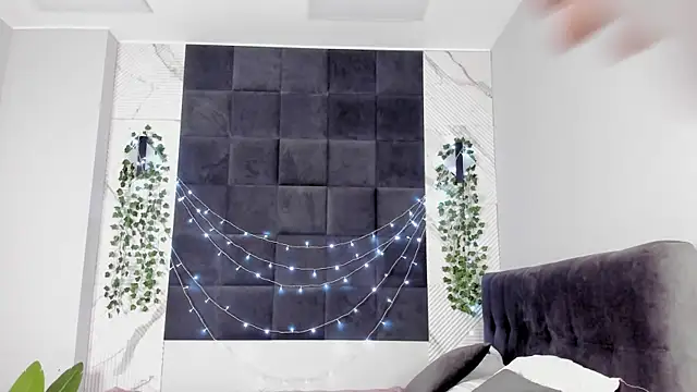 Kiva Rice online show from March 27, 1:51 am