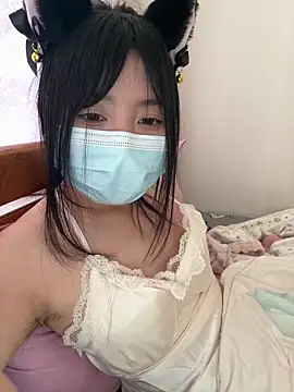 SevenSeven-7777 online show from March 11, 7:45 am