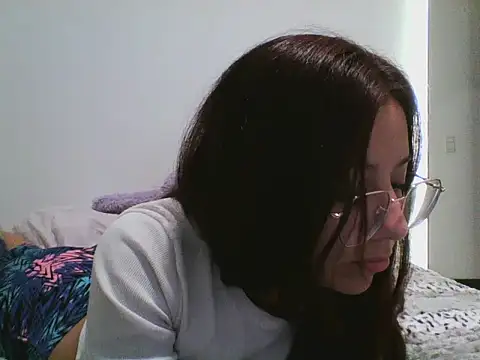 Nanuchis online show from March 26, 10:00 pm