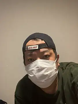 taro0410 online show from March 7, 9:05 am