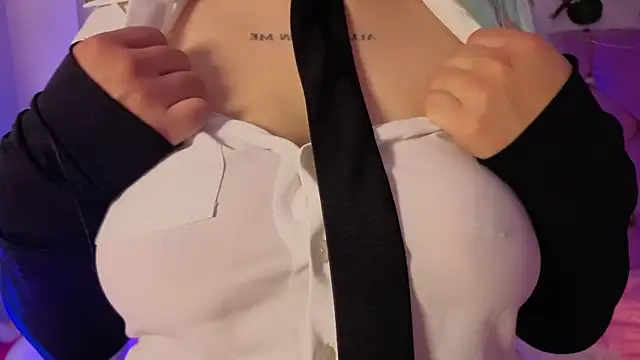 Maddie-LesYoux online show from March 28, 12:26 pm