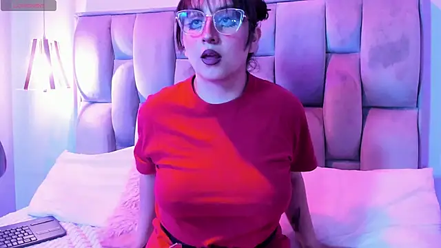 Maddie-LesYoux online show from March 27, 12:17 pm